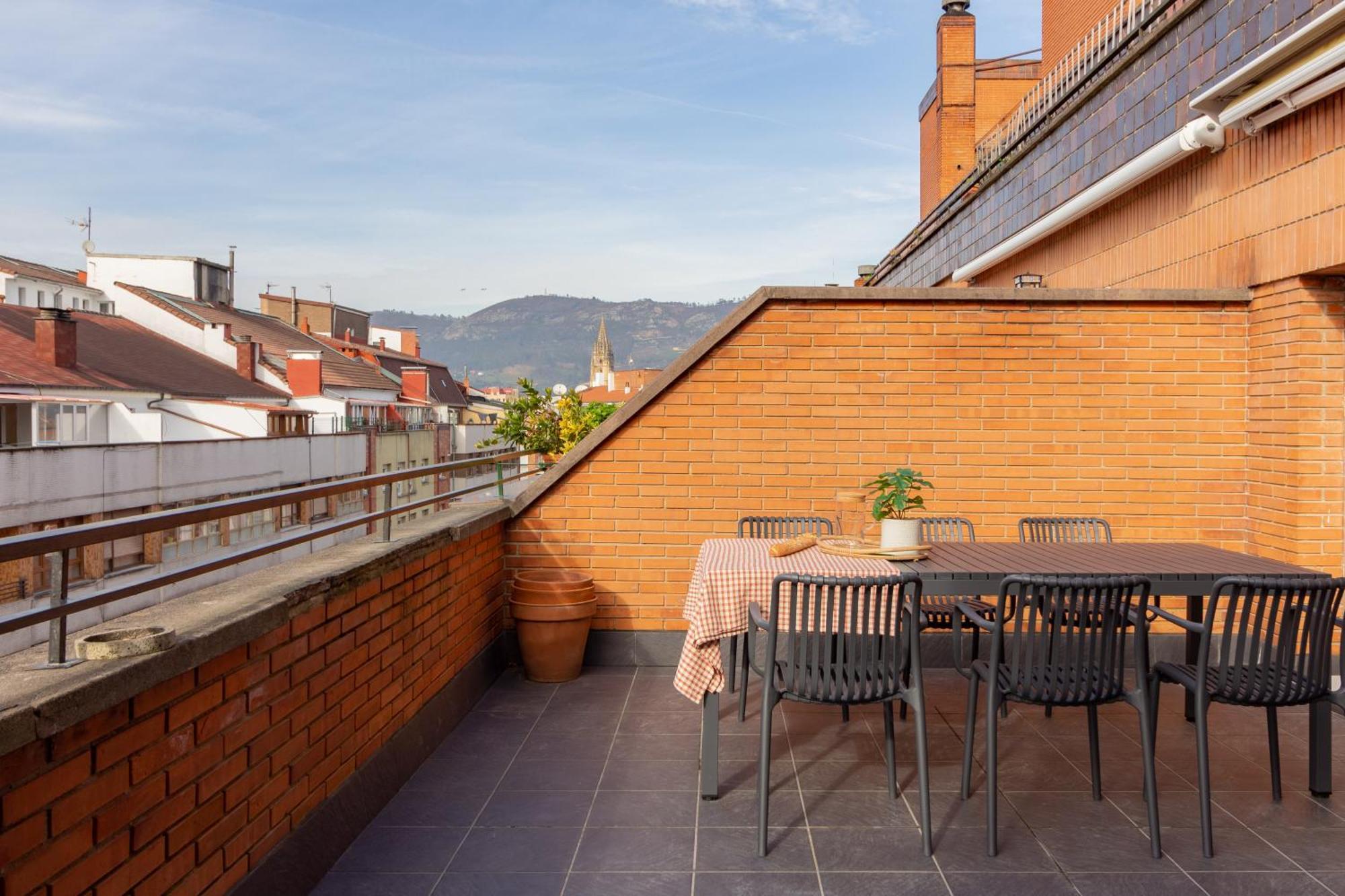 Апартаменты Ah El Mirador De La Catedral De Oviedo Vut5910As Экстерьер фото